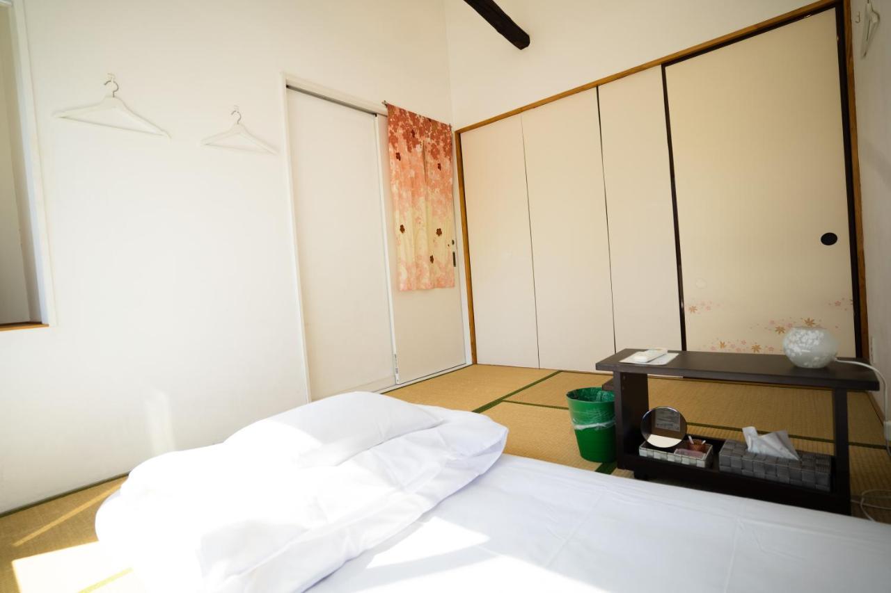 Отель Sato-San'S Rest Токио Экстерьер фото